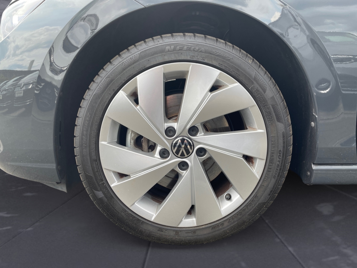 Volkswagen Golf 2.0 TSI