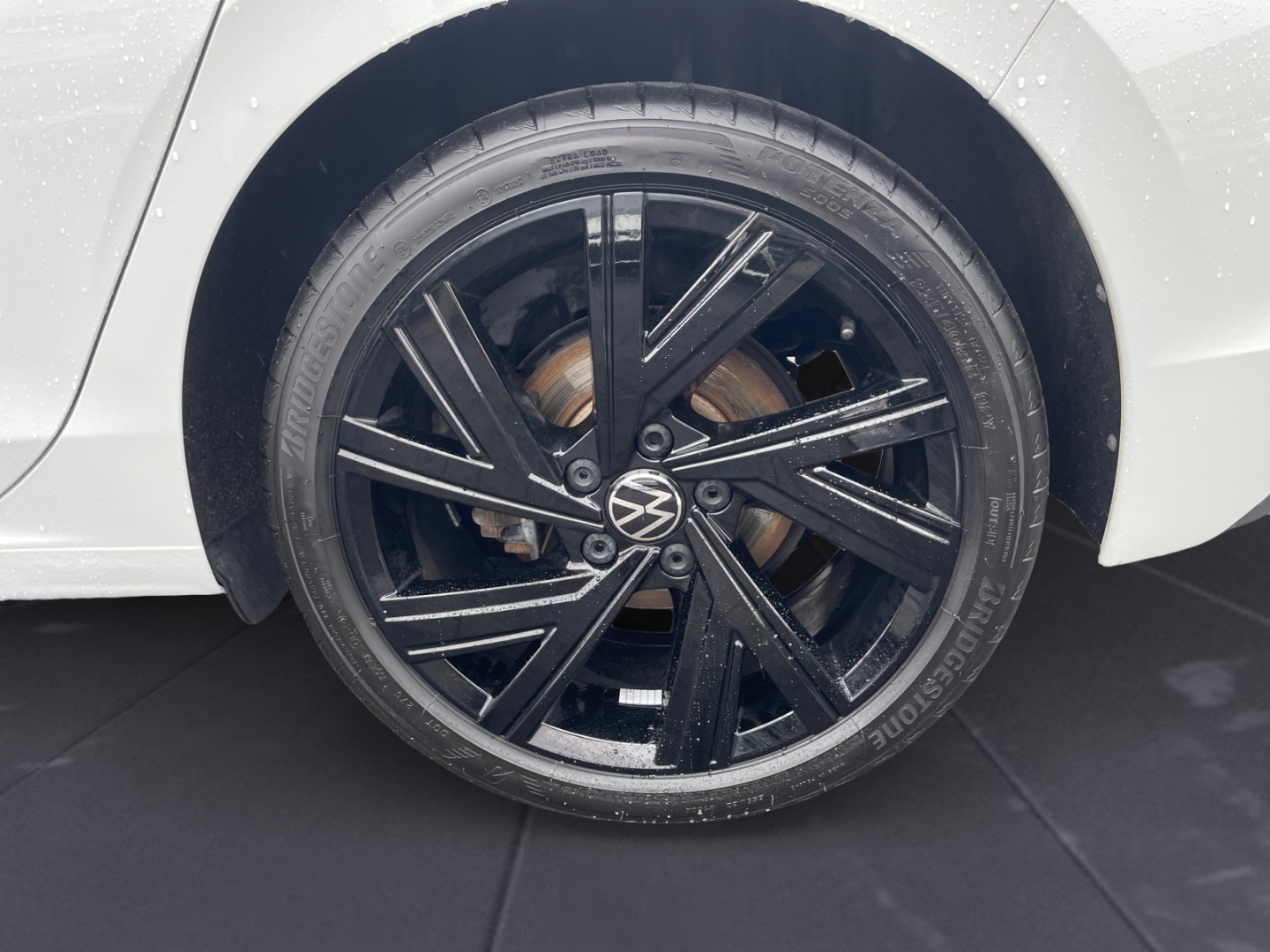 Volkswagen Golf 2.0 TSI