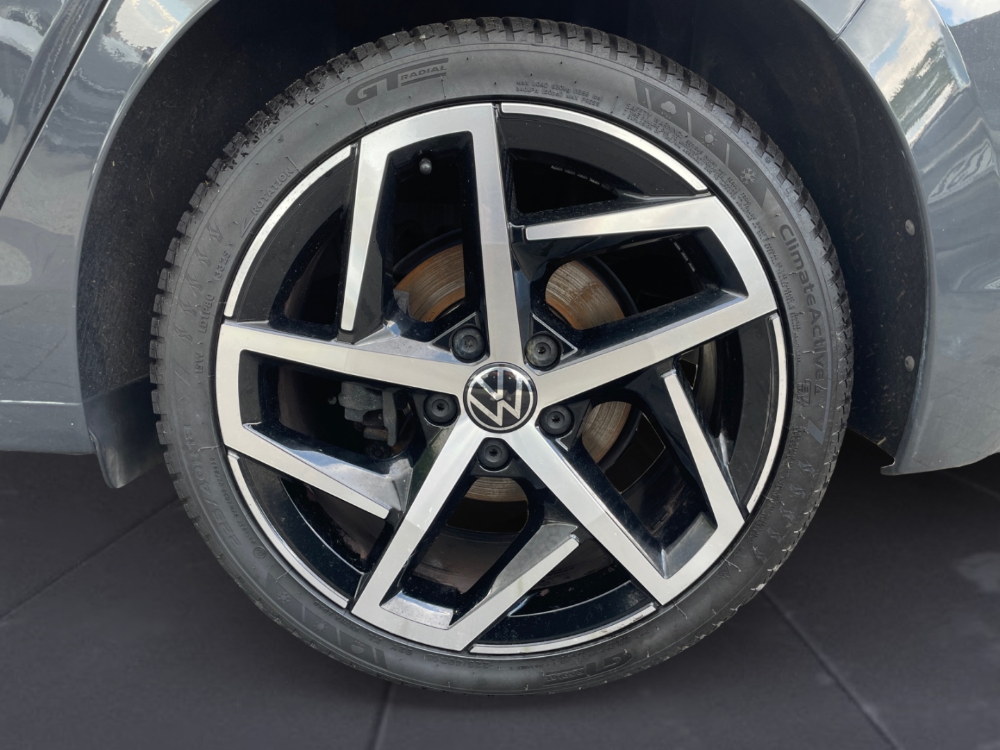 Volkswagen Golf 2.0 TSI