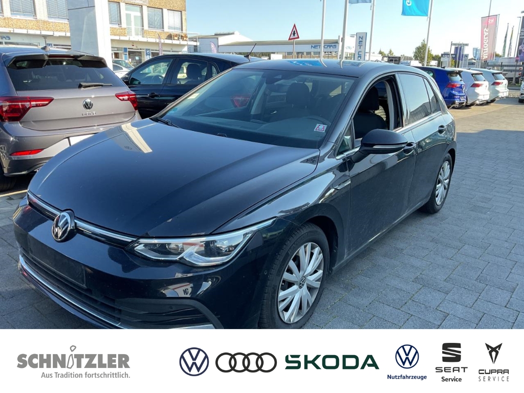 Volkswagen Golf 8 2.0