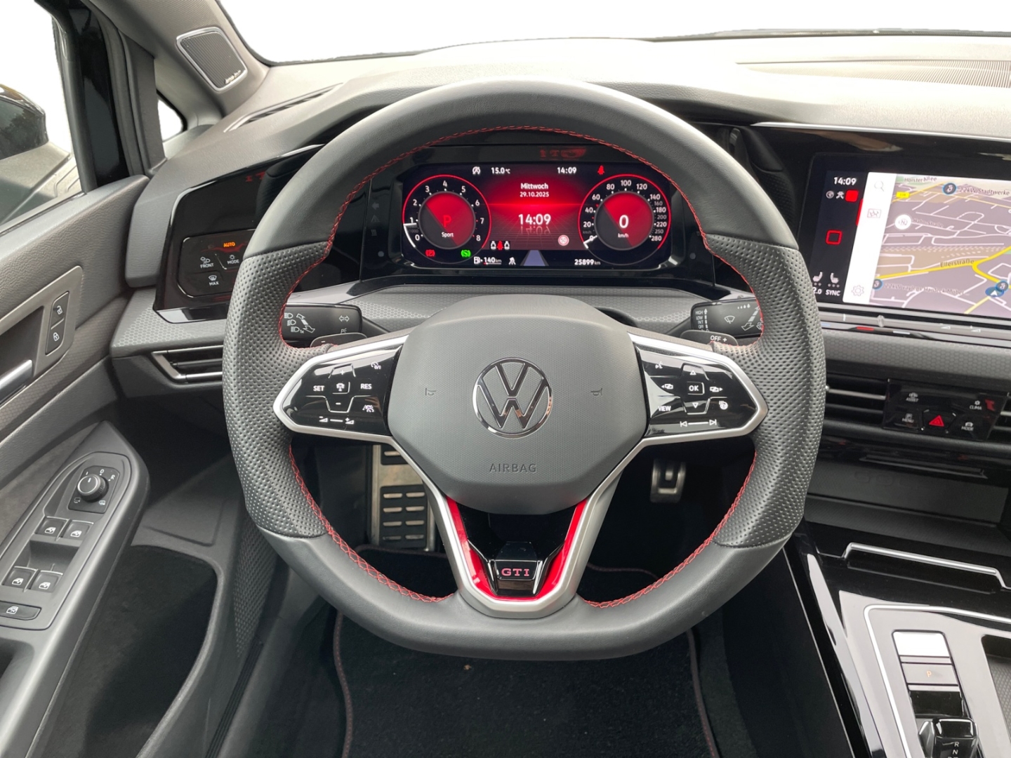 Volkswagen Golf GTI 8