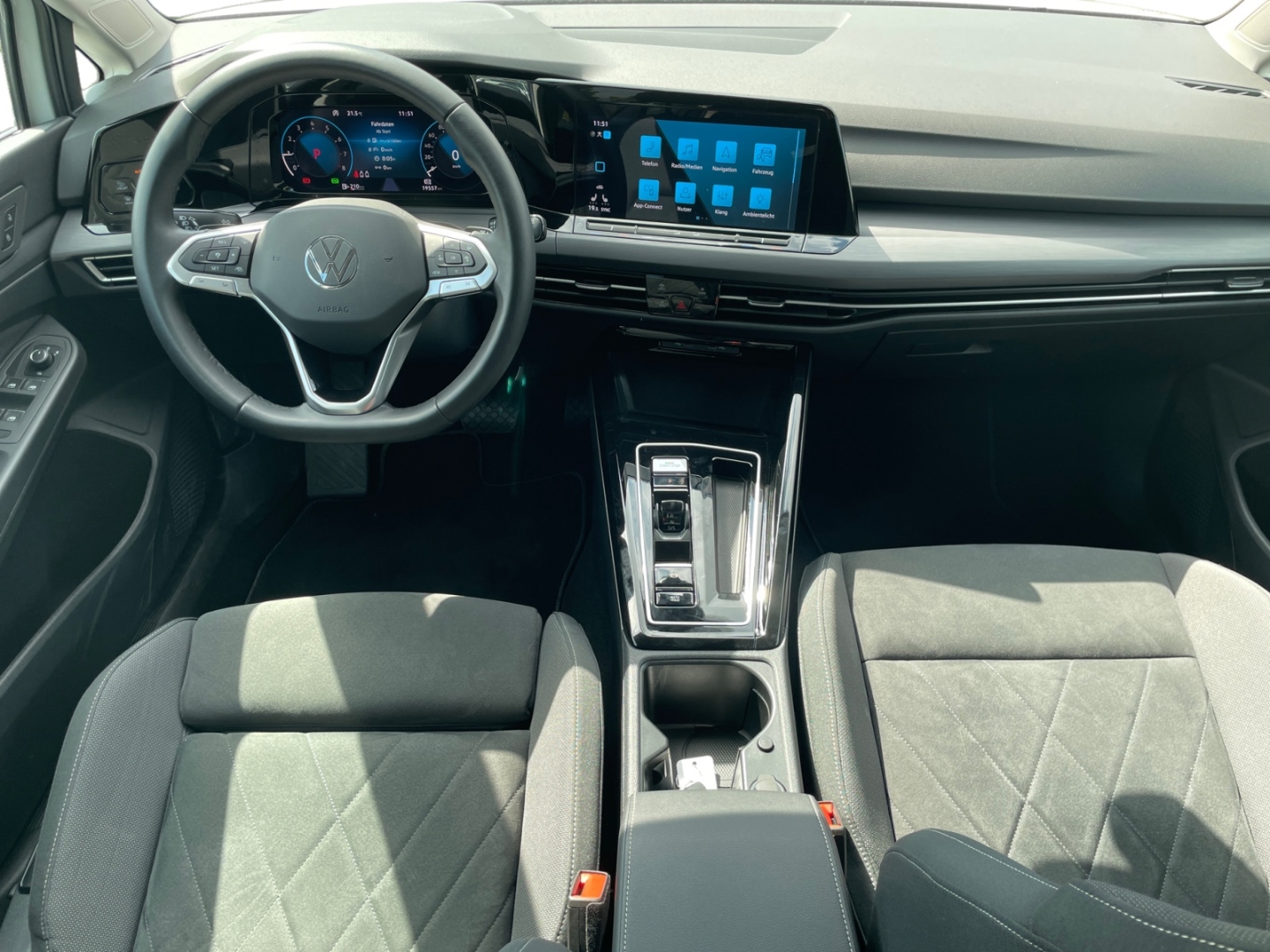 Volkswagen Golf 1.5 eTSI