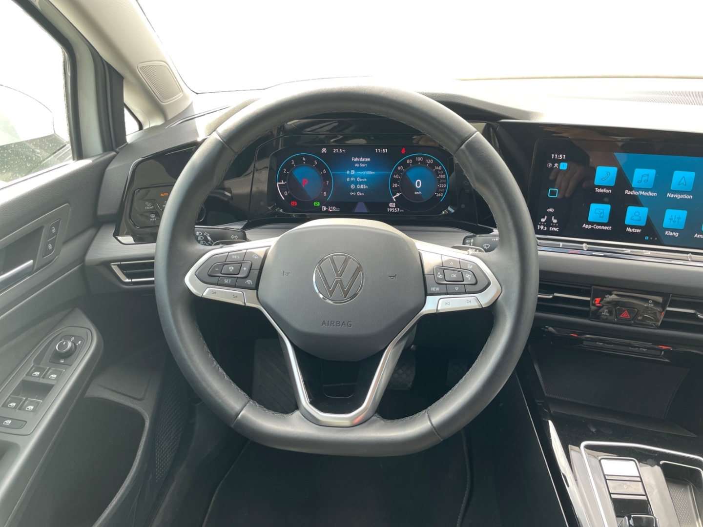 Volkswagen Golf 1.5 eTSI