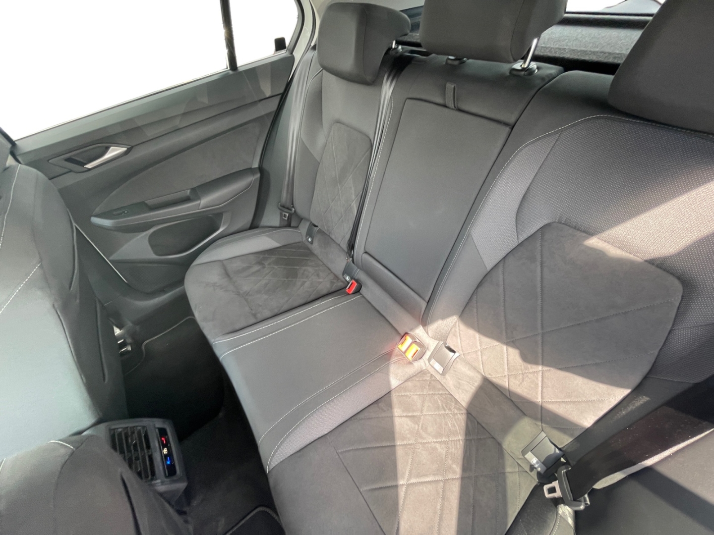 Volkswagen Golf 1.5 eTSI