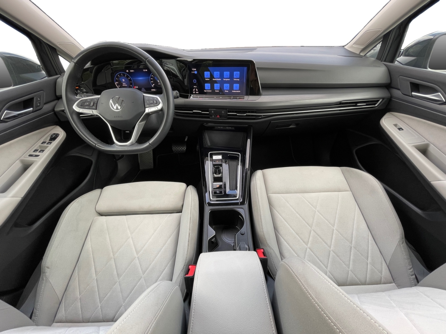 Volkswagen Golf 1.5 eTSI