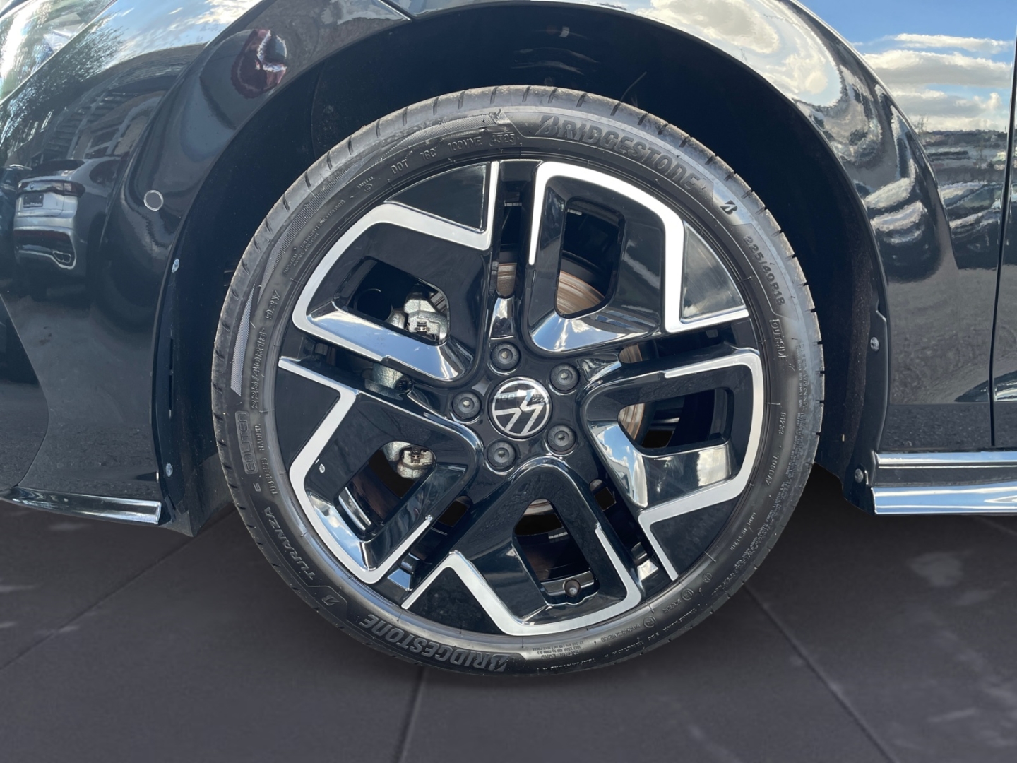 Volkswagen Golf R-Line 1.5
