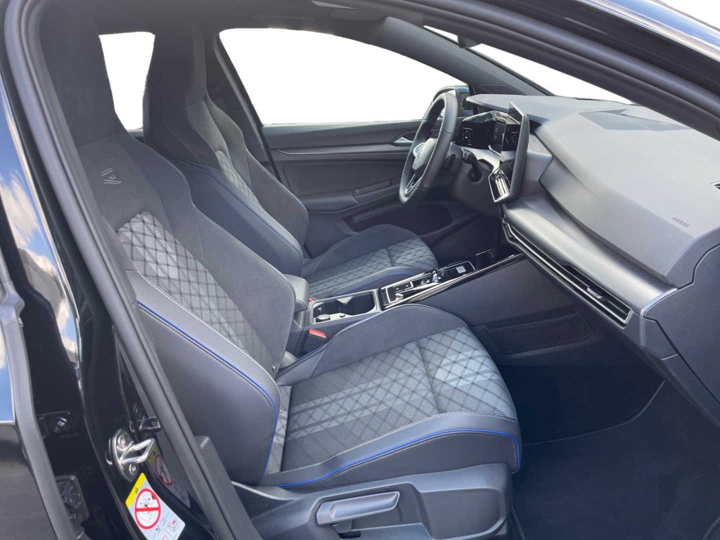 Volkswagen Golf R-Line 1.5
