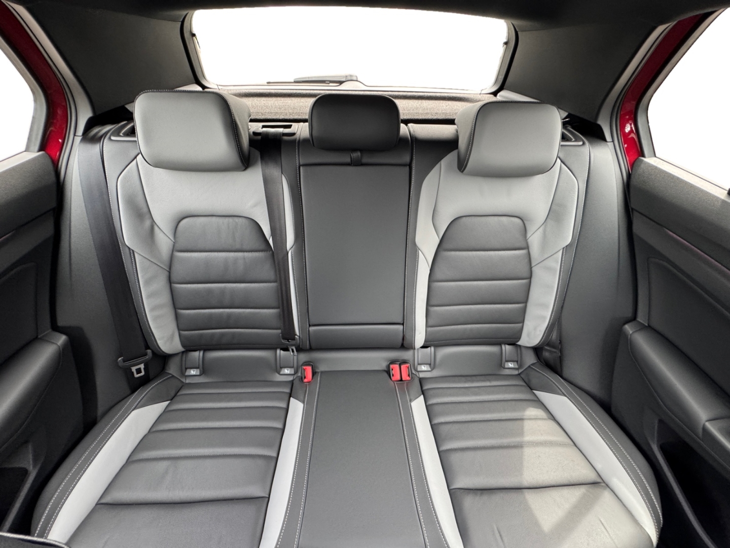 Volkswagen Golf R-Line 2.0