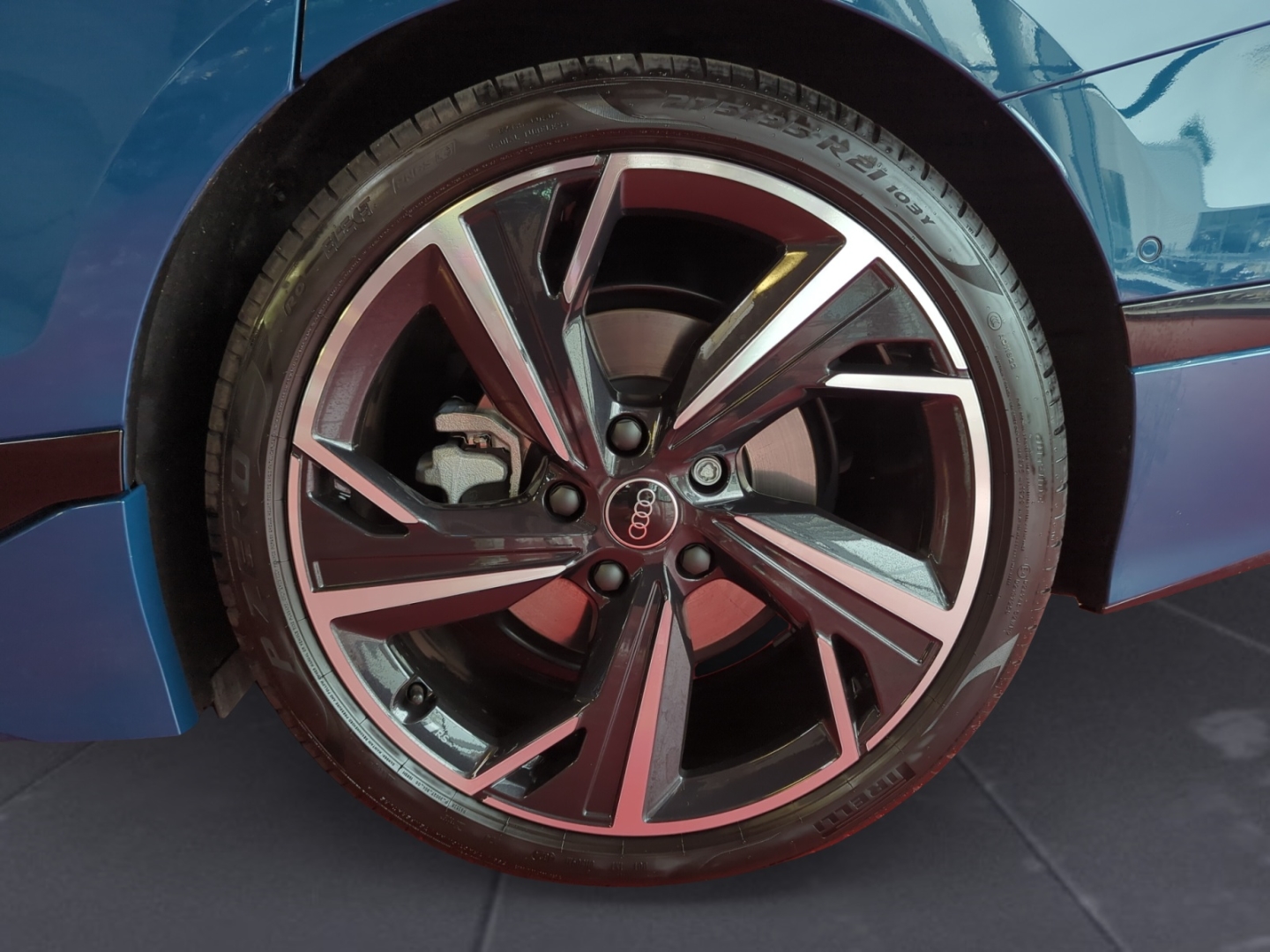 Audi A6 e-tron Avant