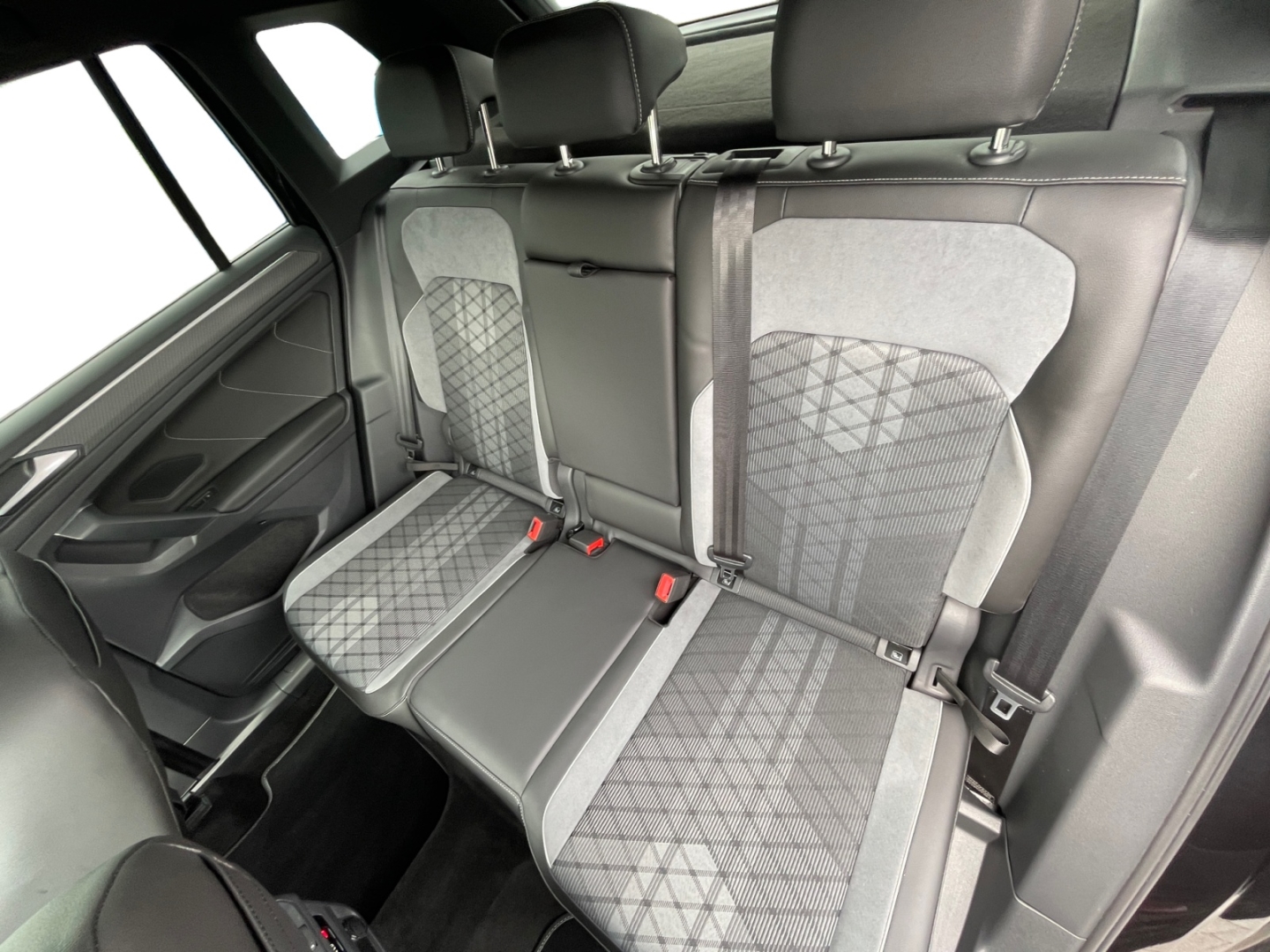 Volkswagen Tiguan R-Line 2.0