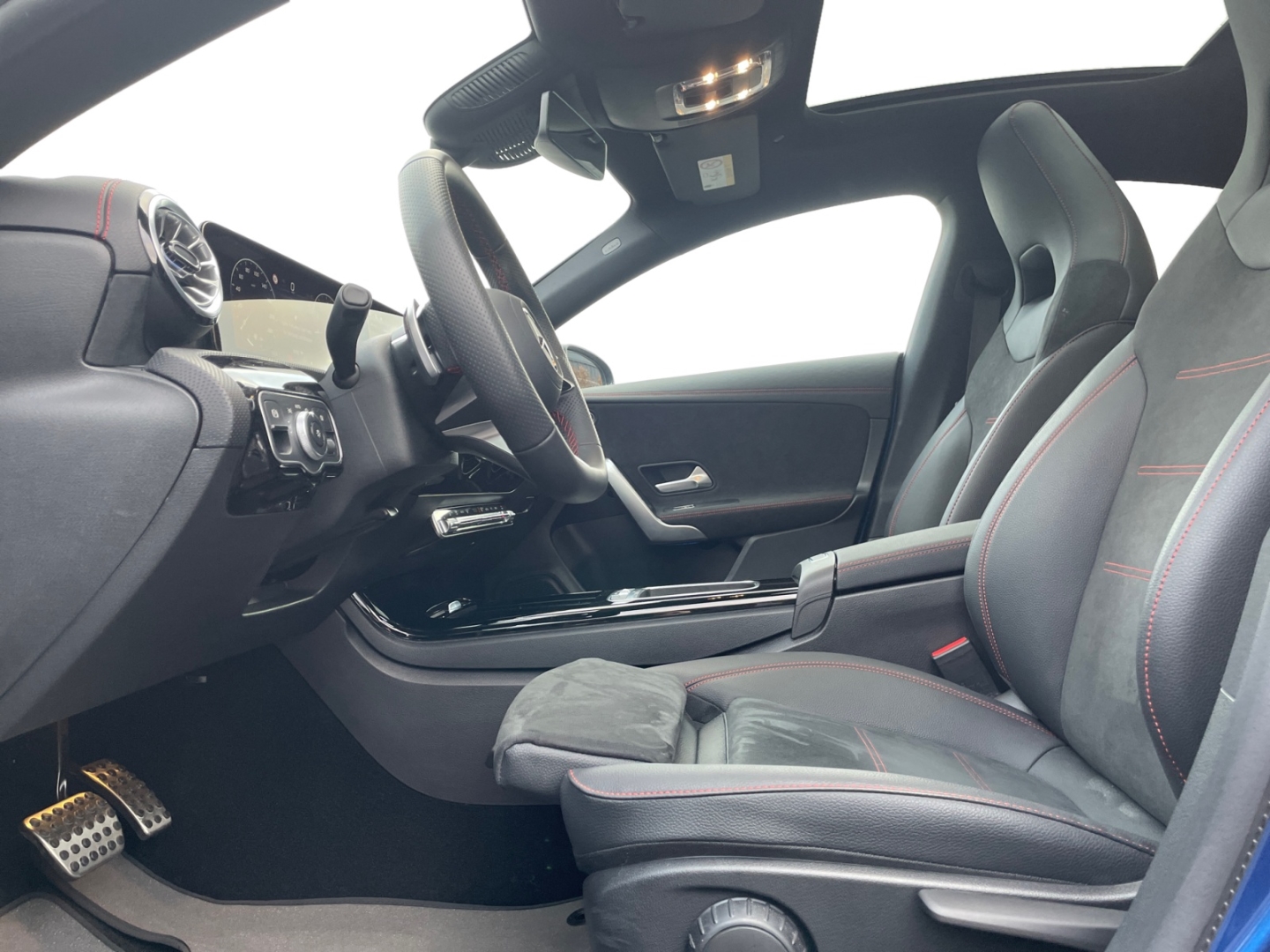 Mercedes-Benz CLA 250 4M