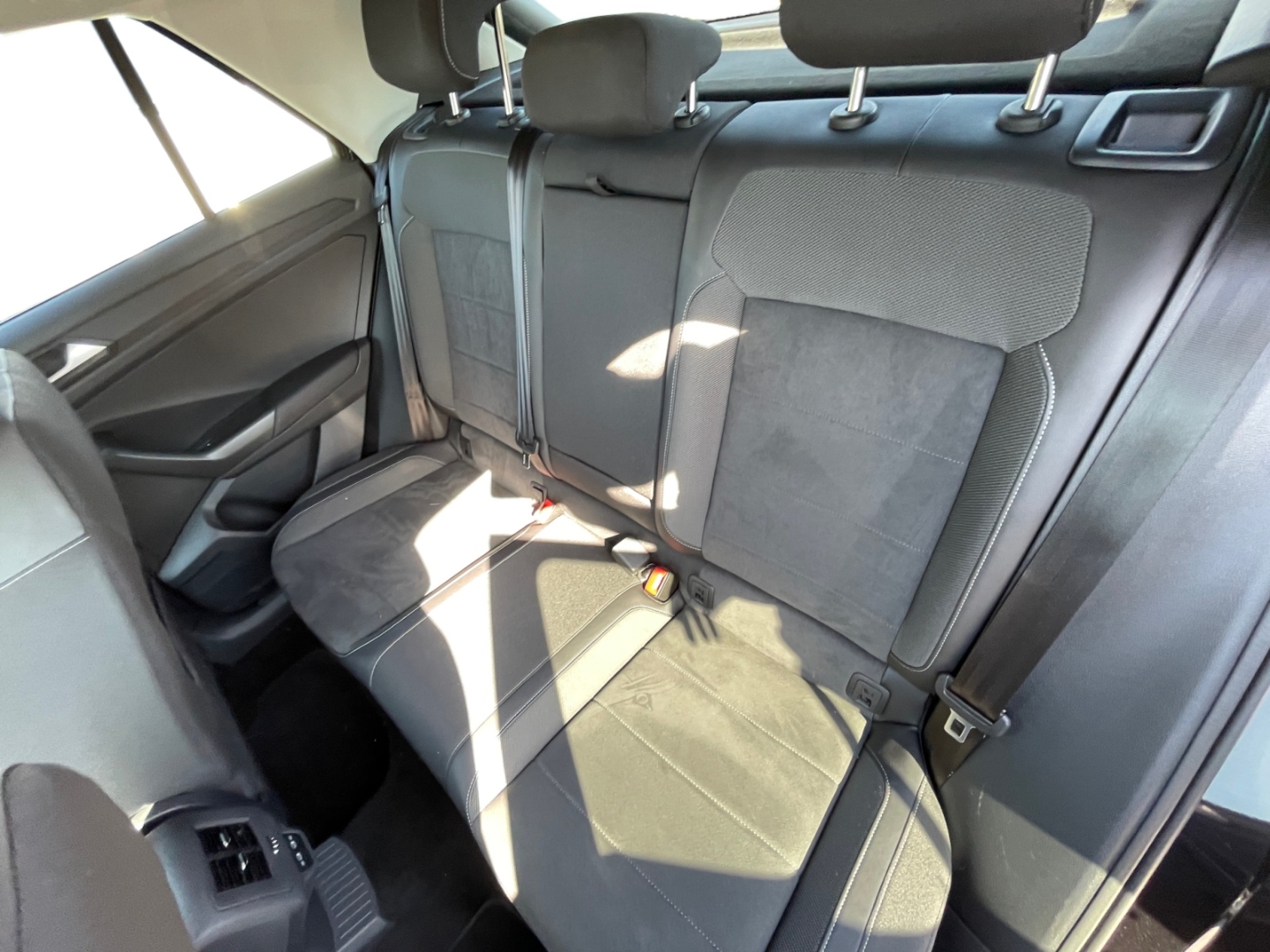 Volkswagen T-Roc 1.0 TSI