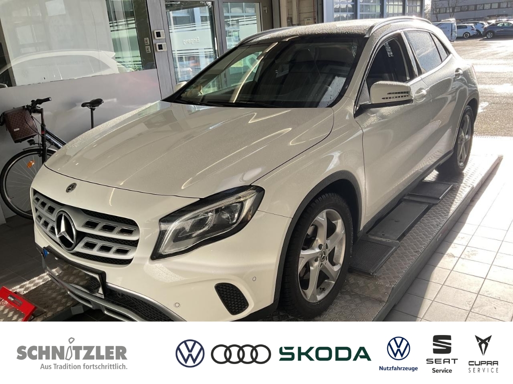 Mercedes-Benz GLA 200 Urban