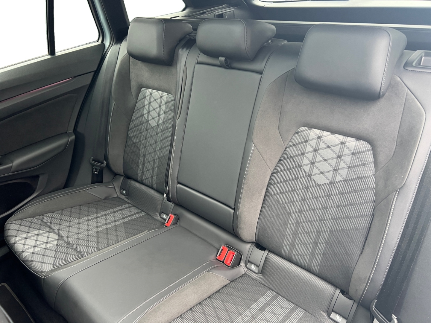 Volkswagen Golf Variant R-Line