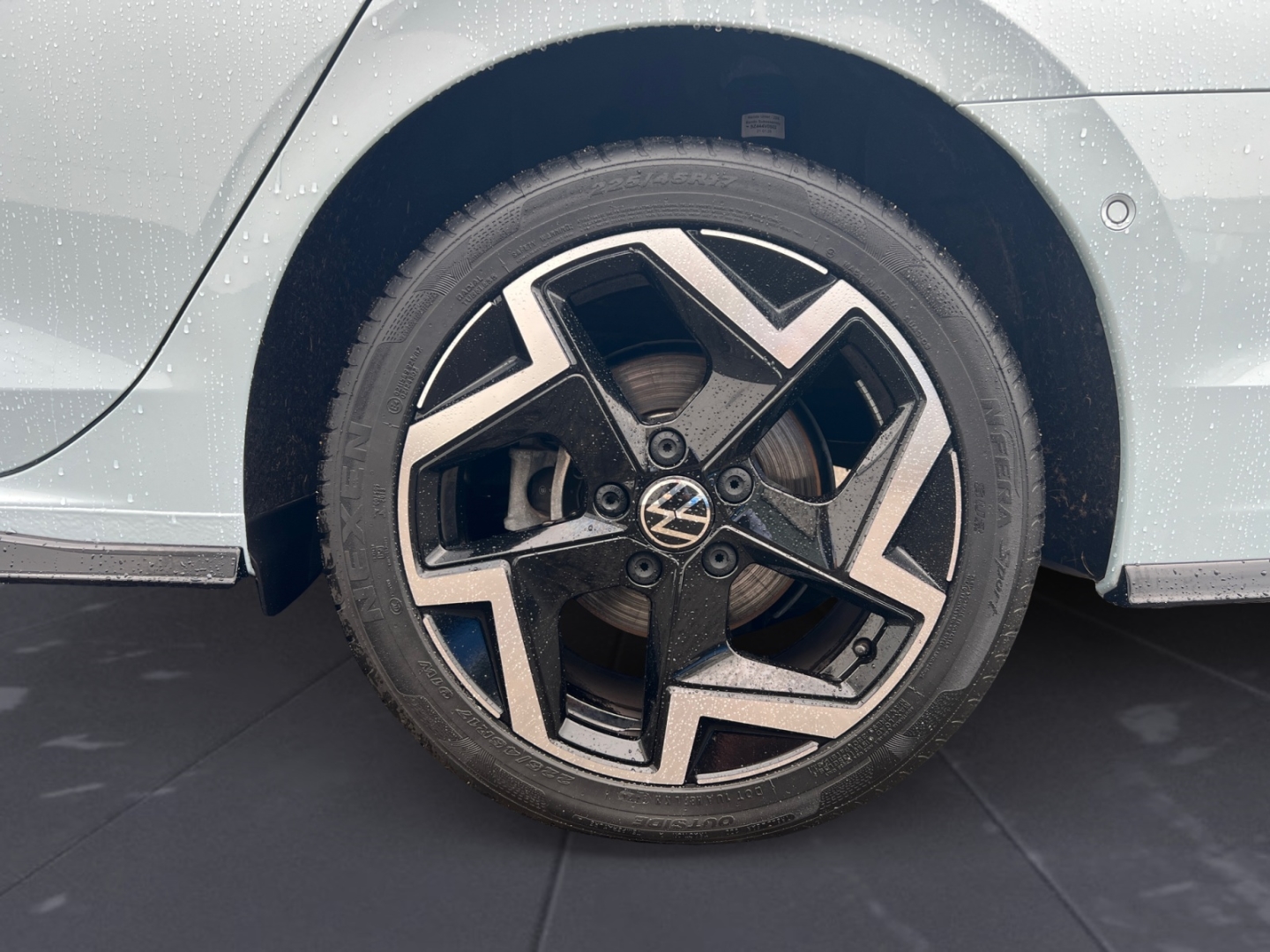Volkswagen Golf Variant R-Line