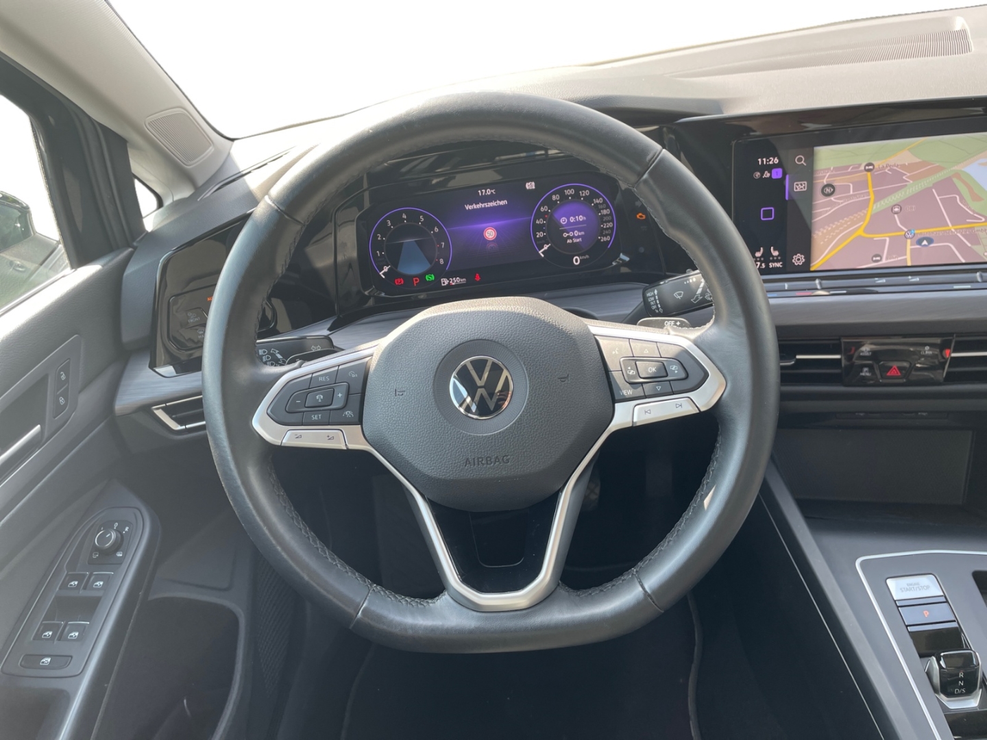 Volkswagen Golf 1.5 eTSI