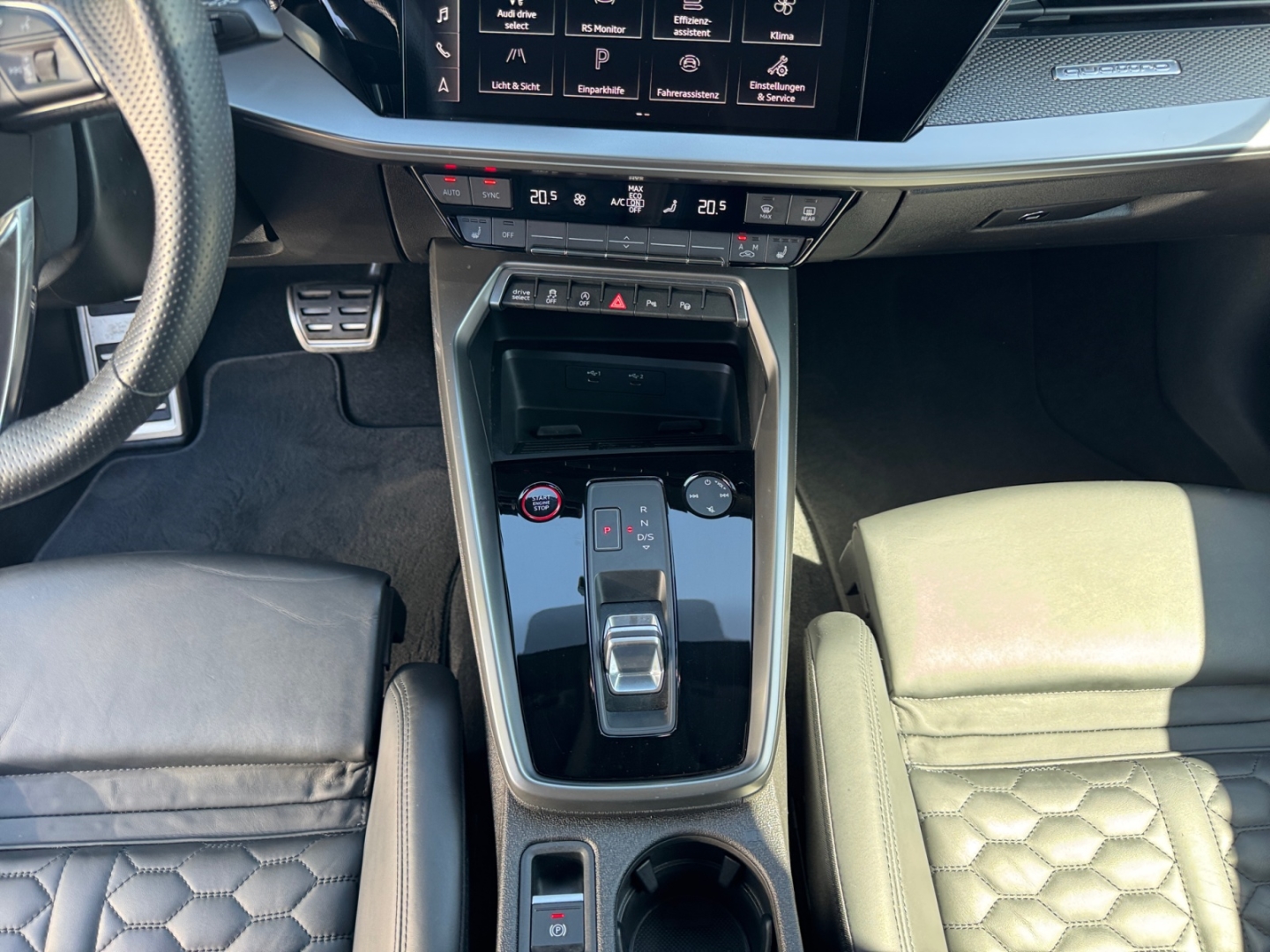 Audi RS3 Sportback quattro
