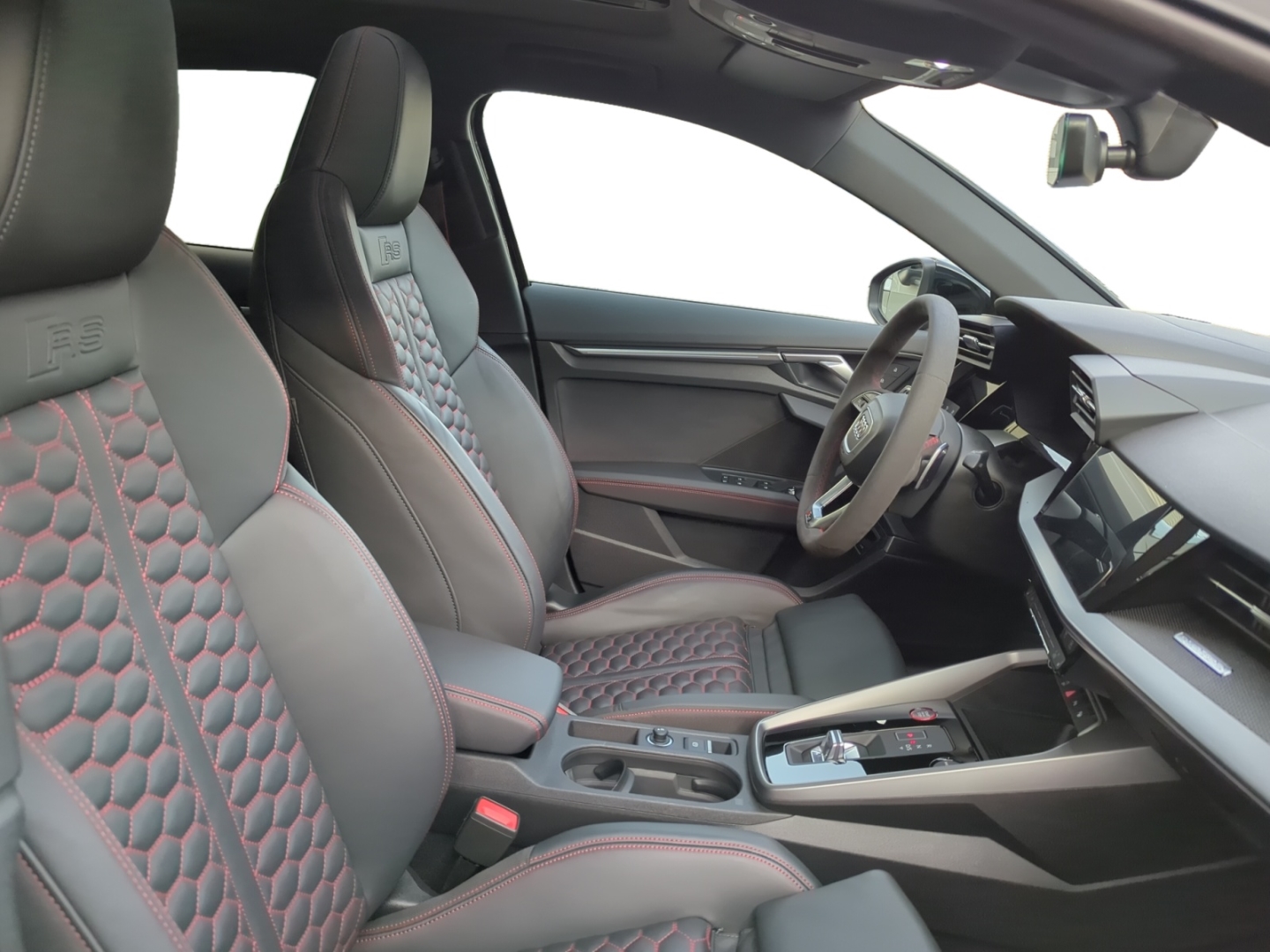 Audi RS3 Sportback PANO/360°/B&O+++