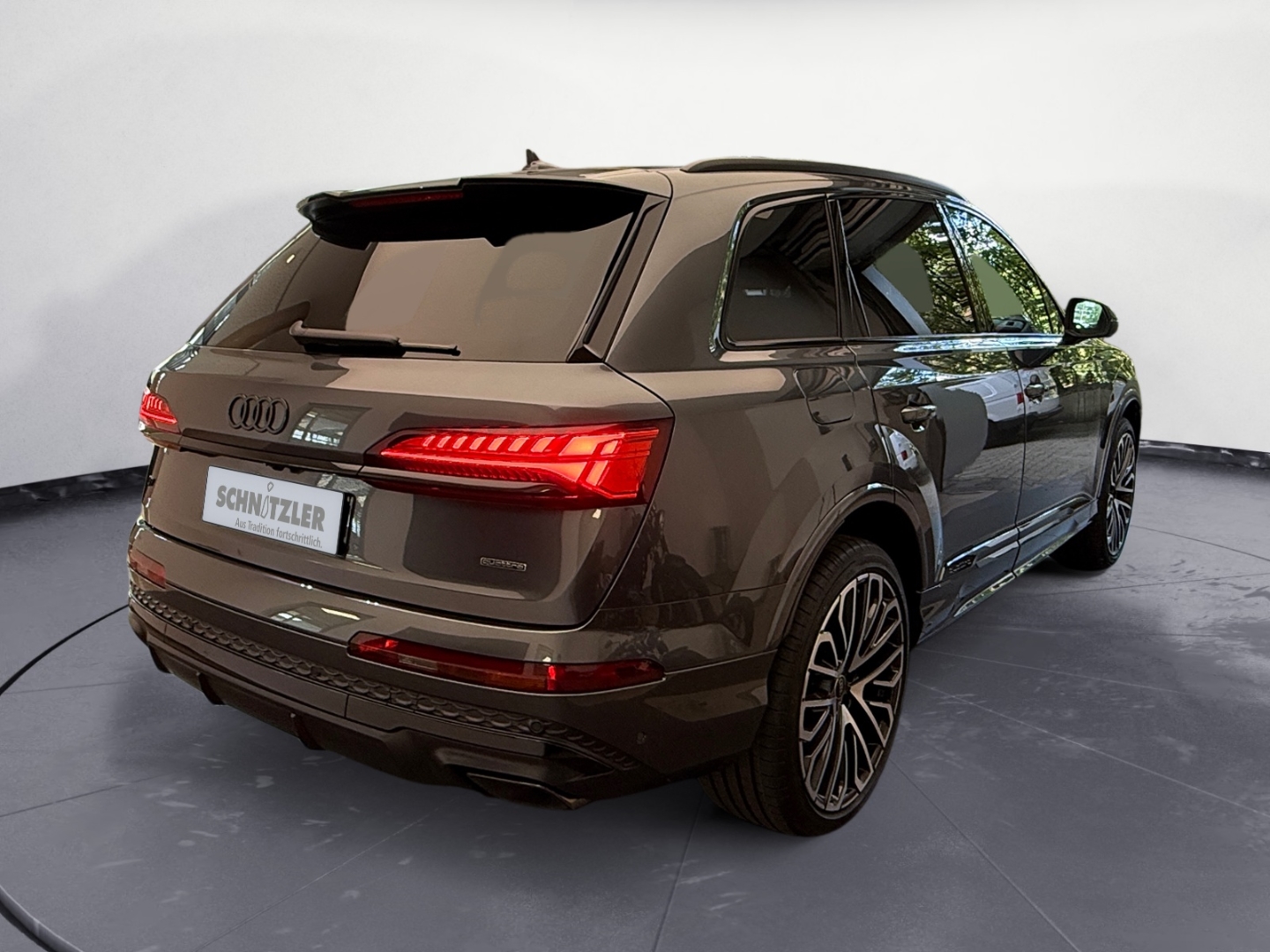 Audi Q7 S line