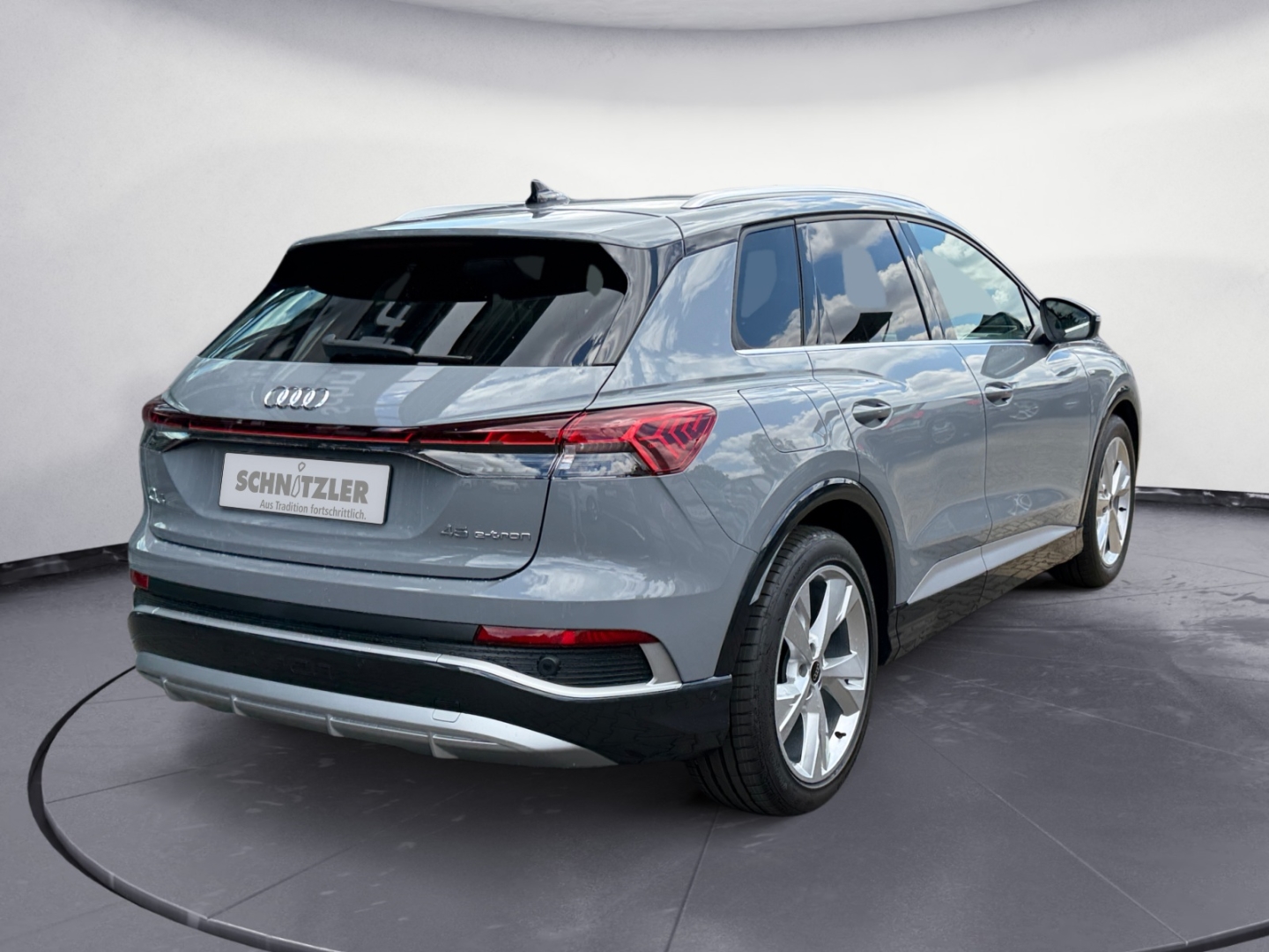 Audi Q4 e-tron S