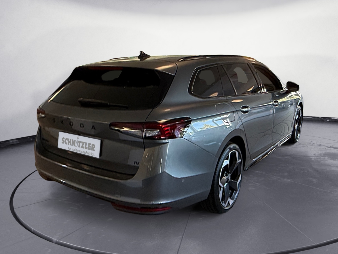 Skoda Superb Combi 1.5