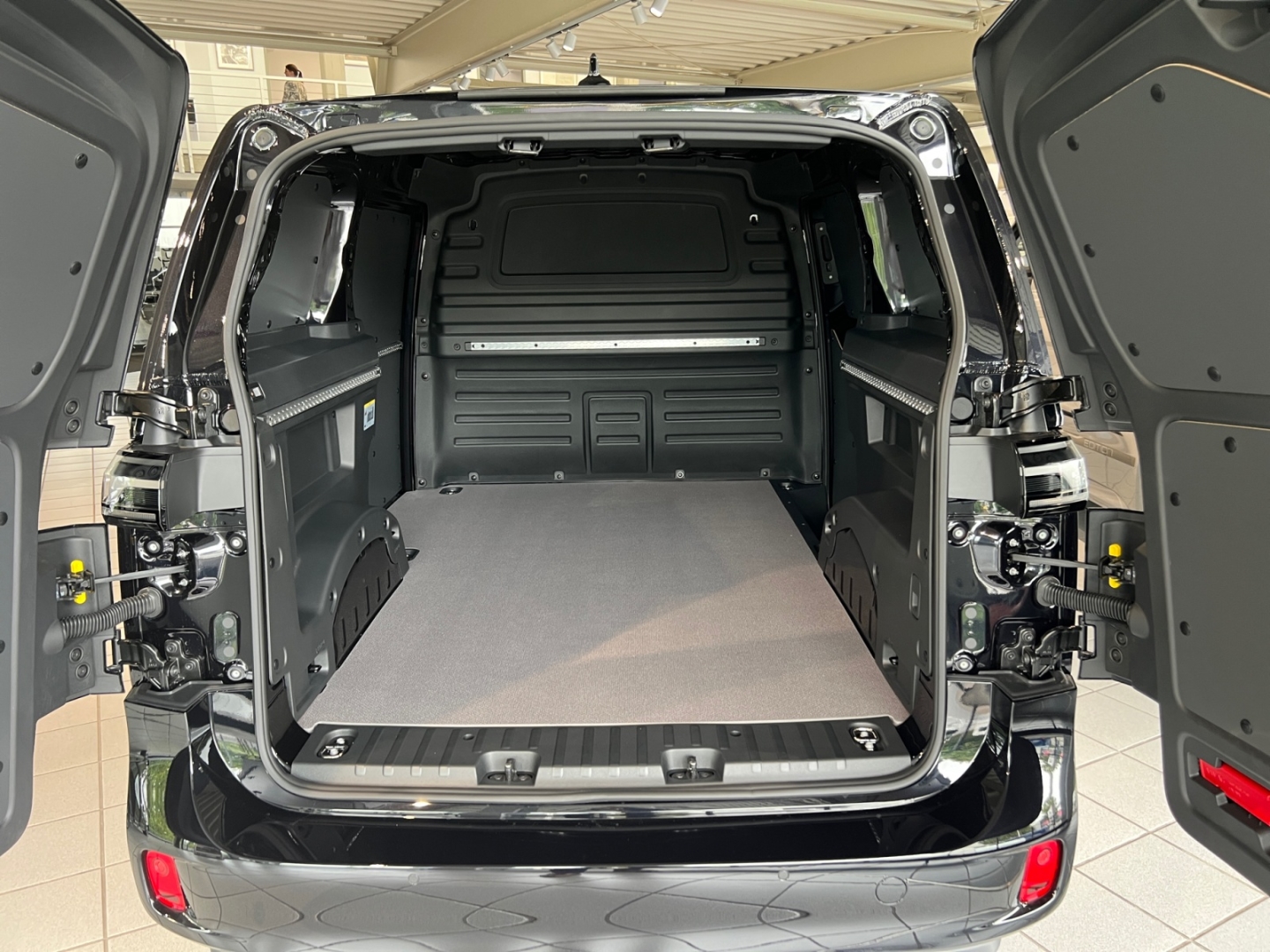 Volkswagen ID. Buzz Cargo