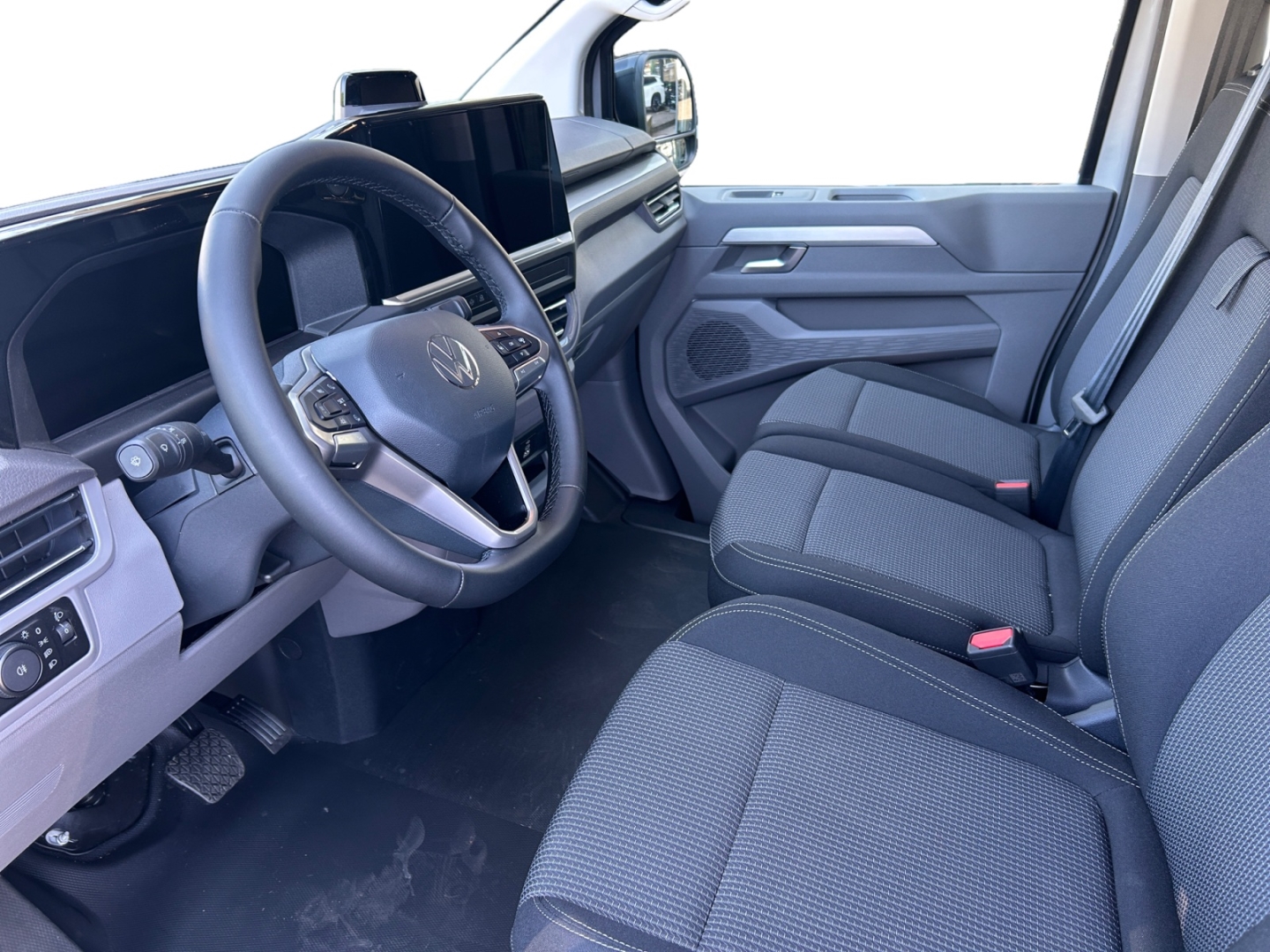 Volkswagen T7 Transporter LR