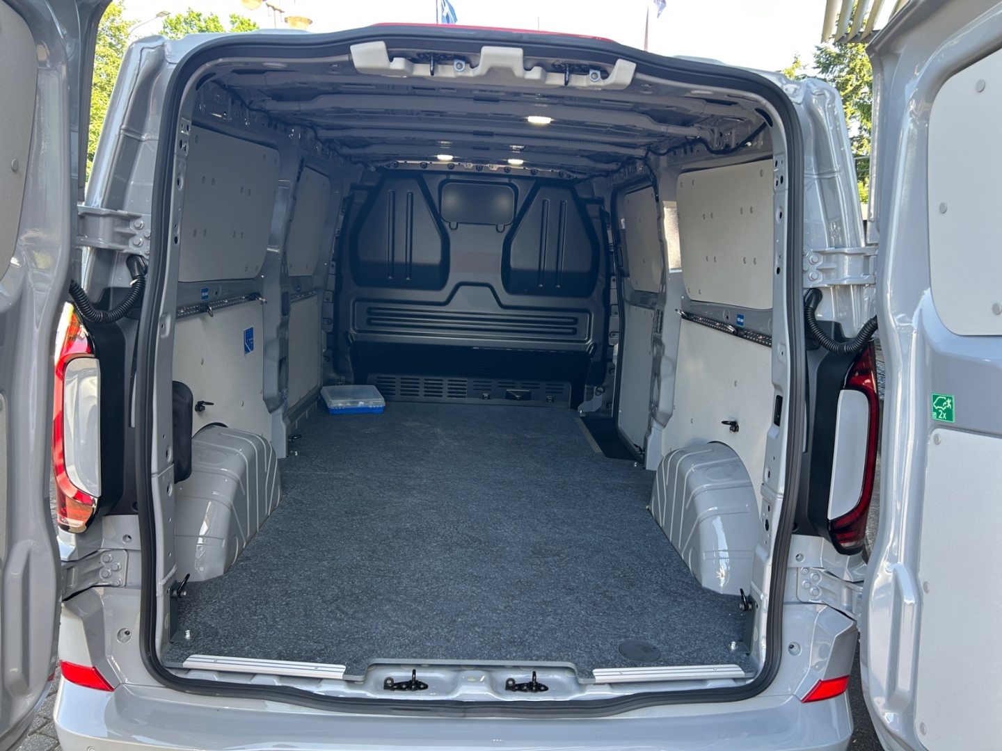 Volkswagen T7 Transporter LR