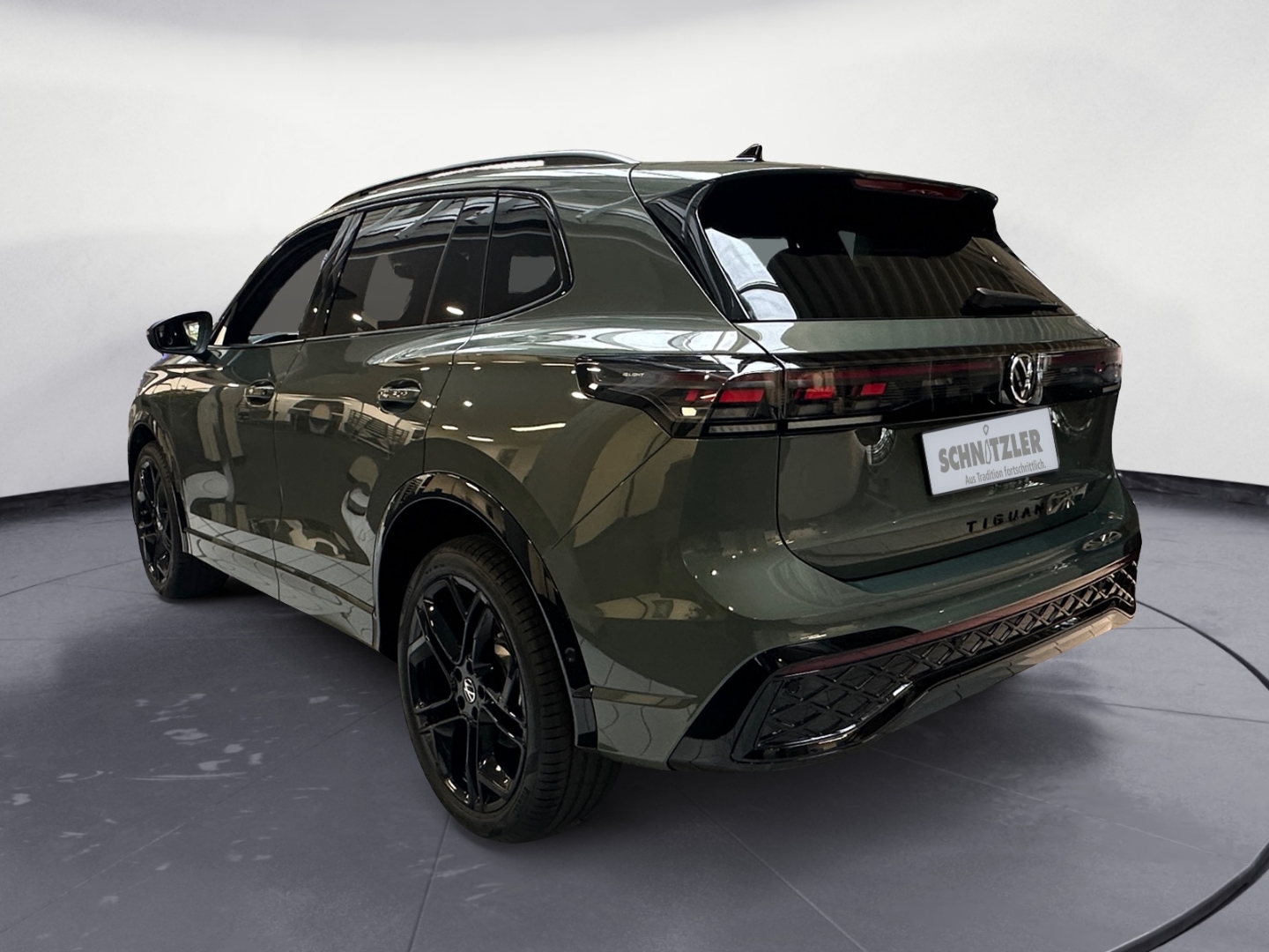 Volkswagen Tiguan R-Line1.5 eHybrid