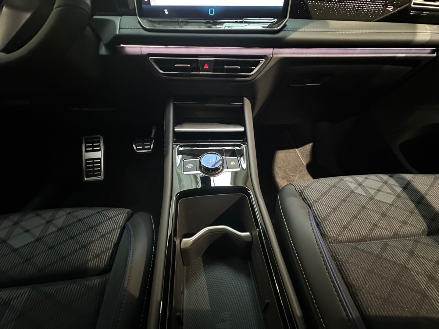 Volkswagen Tiguan R-Line1.5 eHybrid