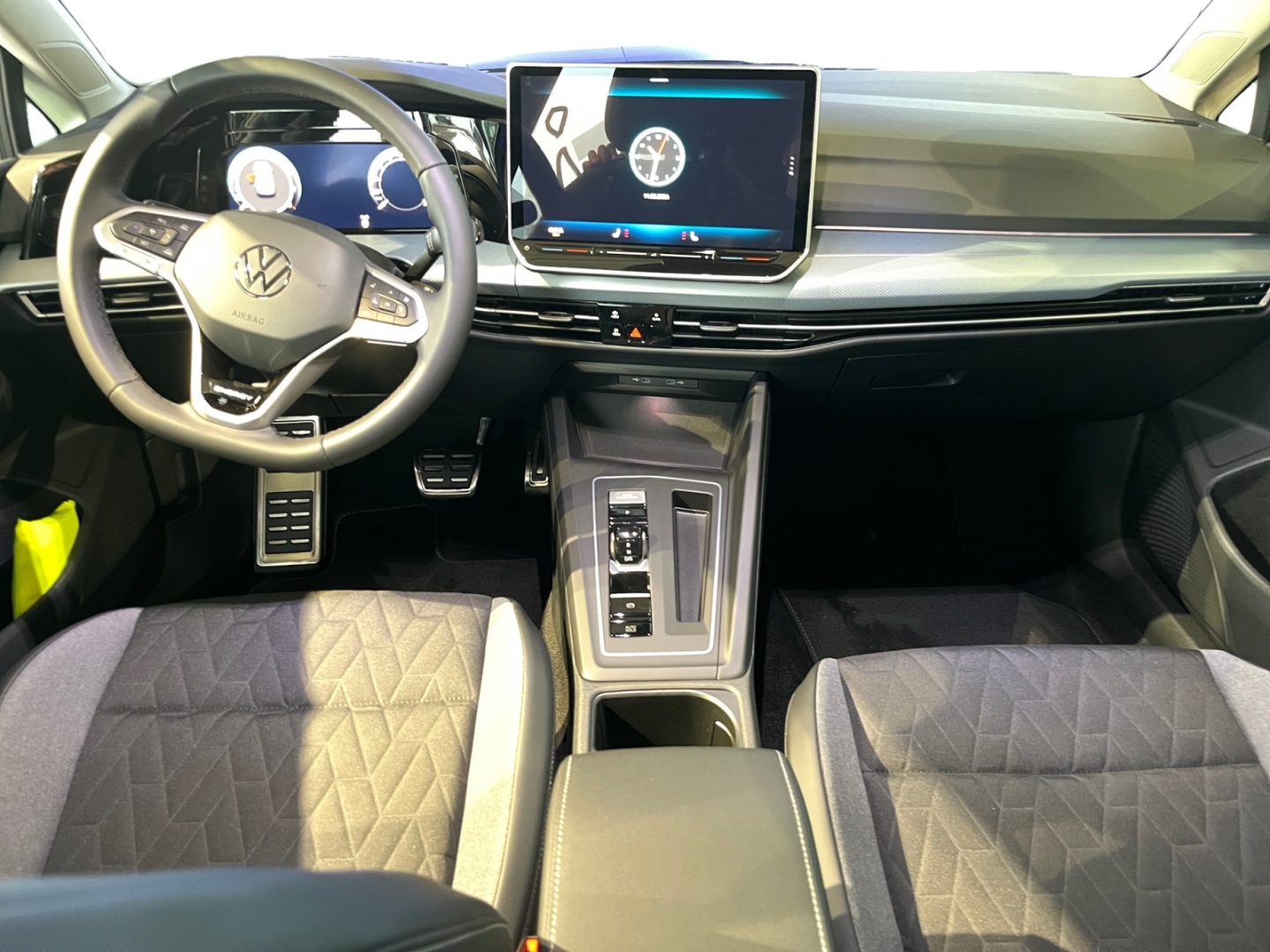 Volkswagen Golf 1.5 eTSI