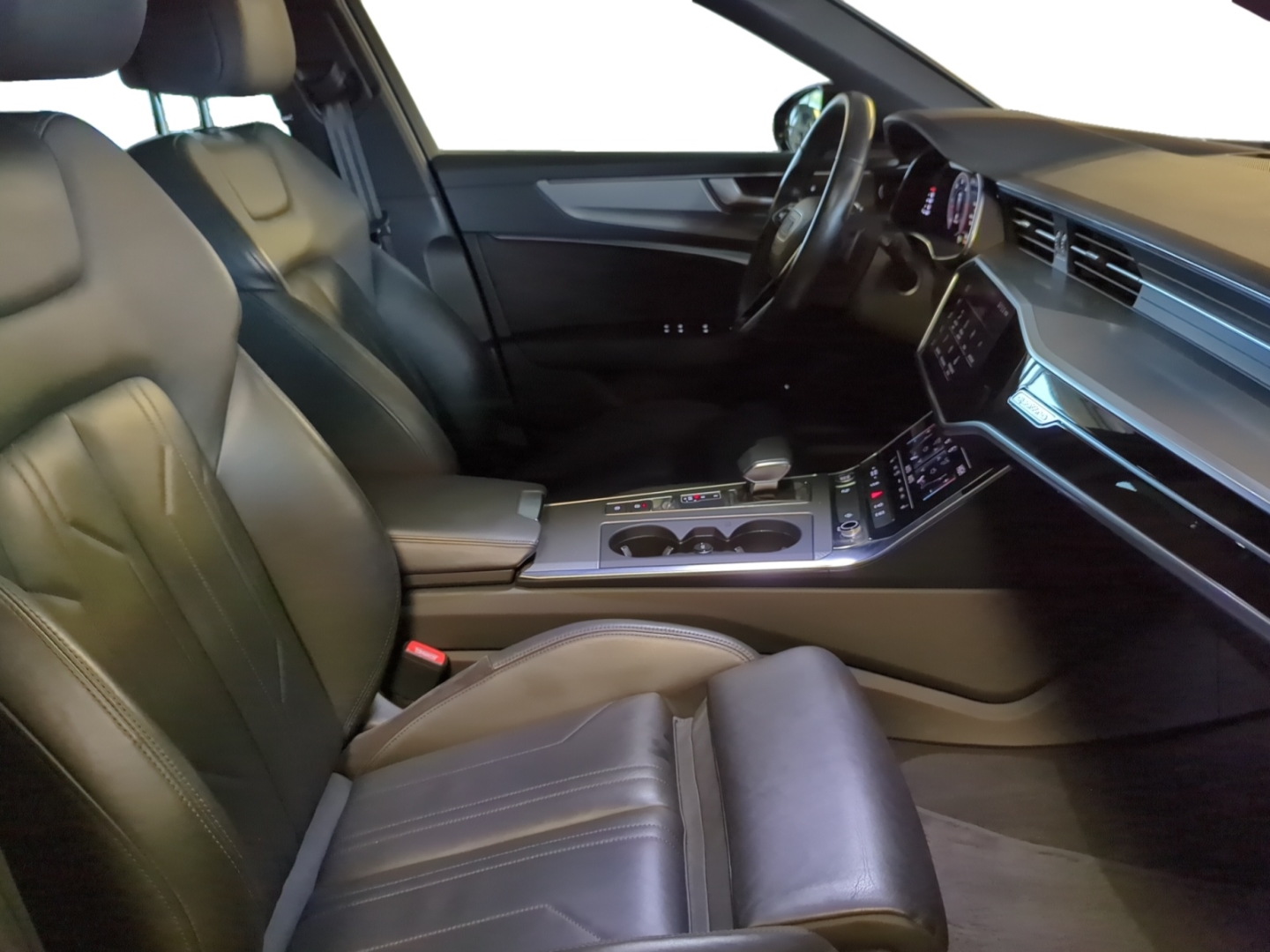 Audi A6 Avant S