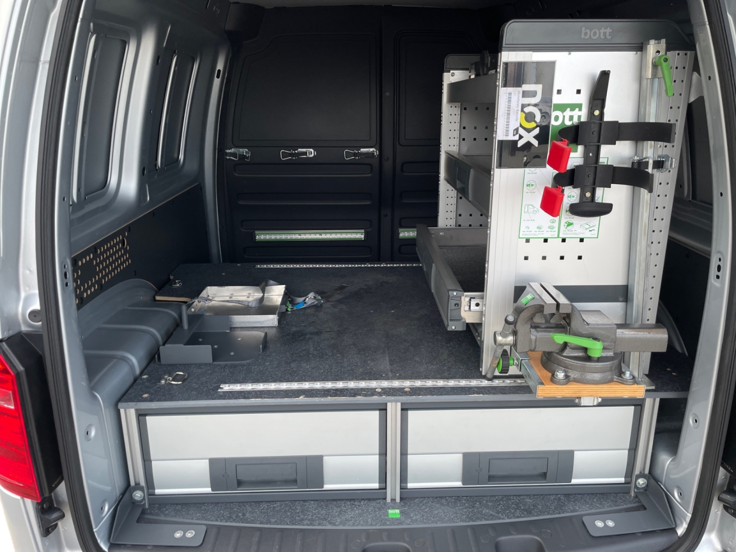 Volkswagen Caddy Kasten BMT
