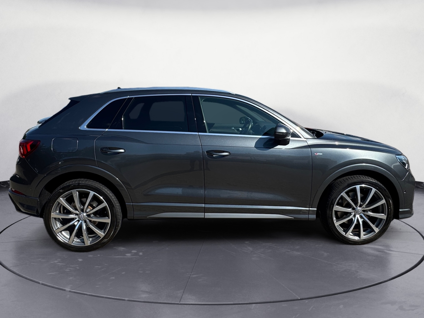 Audi Q3 S line