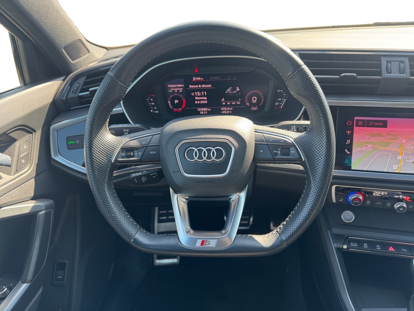 Audi Q3 S line
