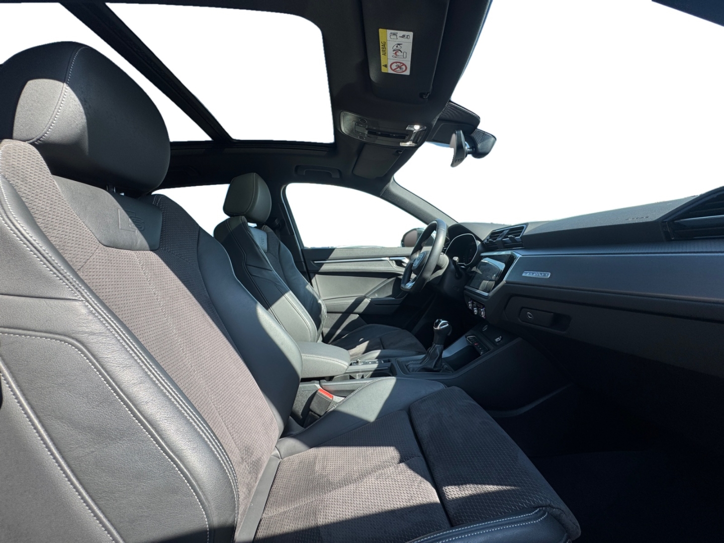 Audi Q3 S line